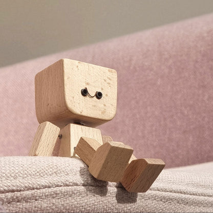 ⏰Limited stock!🔥Shaking Wooden Man Figurine （BUY 2 FREE SHIPPING)