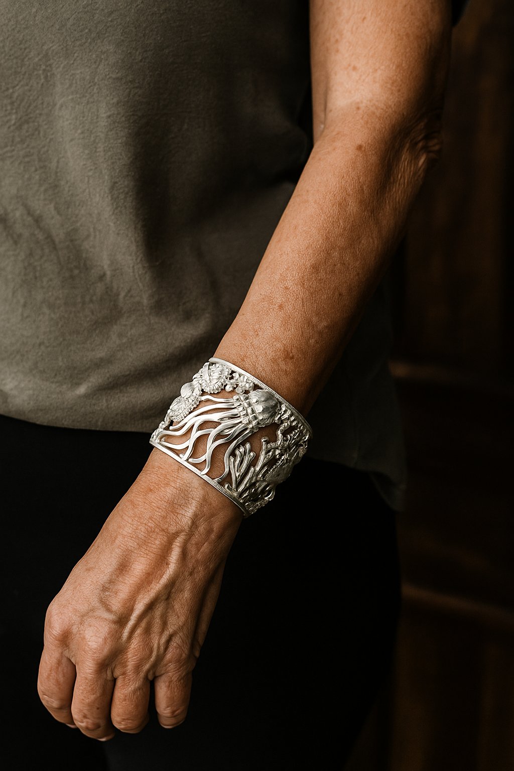 🔥Last Day 49% OFF - 🌊🪸Gorgeous Coral Reef Silver Sea Creature Bracelet✴️(Handcrafted in Sterling Silver)