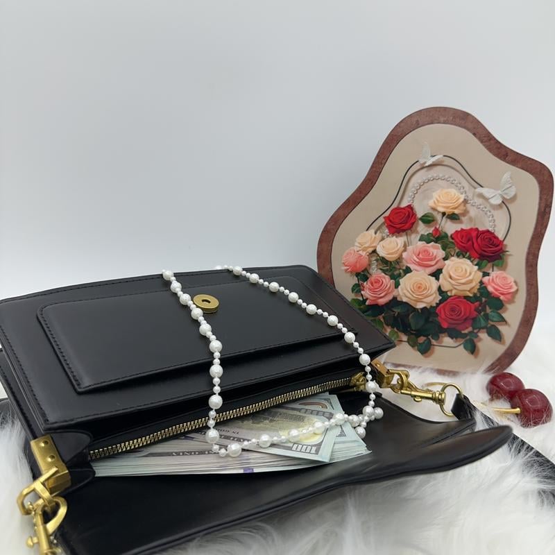 Women's Chain Bag with Magnetic Closure Versatile Crossbody & Shoulder Bag Mini Square Handbag Featuring