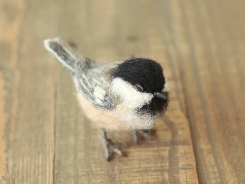 🎈Festigadget Eco-Friendly Needle Felted Bird Collection – Handmade Wool Songbirds (Wren/Chickadee/Bluebird/Magpie/Robin/Cardinal) – Sustainable Wildlife Decor 🐦✨