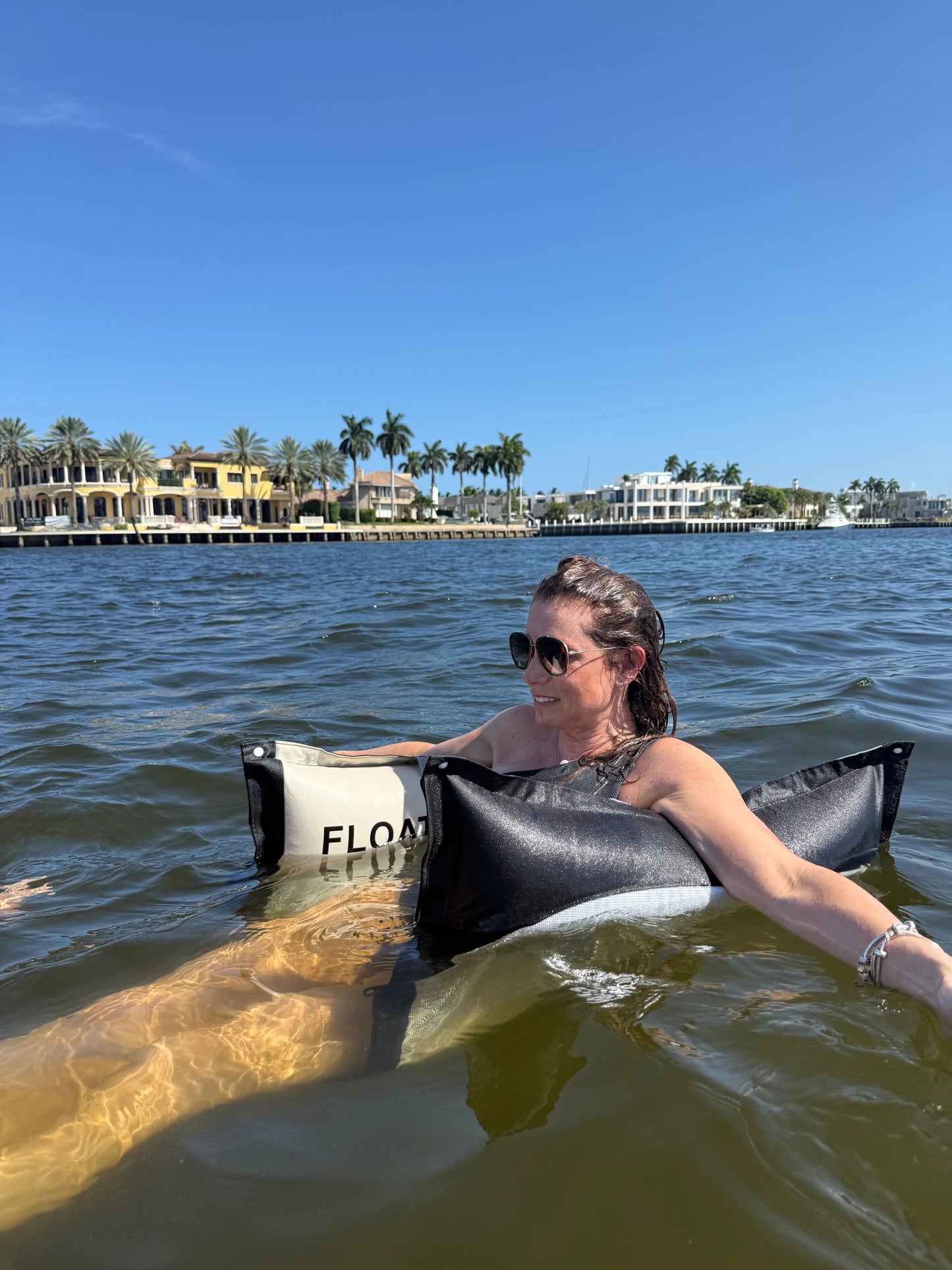 🔥LAST DAY 50% OFF -🌊All-In-one Floating Hammock & Beach Tote🛍️