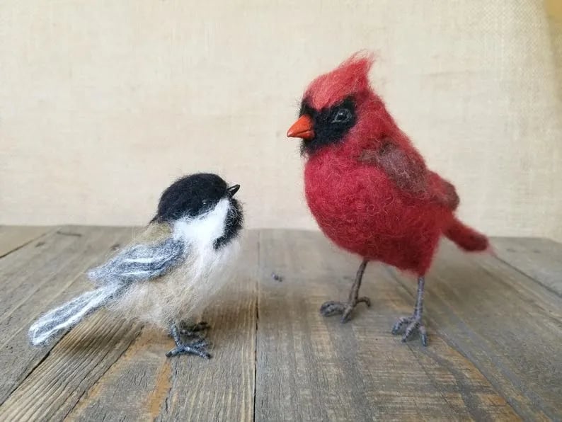 🎈Festigadget Eco-Friendly Needle Felted Bird Collection – Handmade Wool Songbirds (Wren/Chickadee/Bluebird/Magpie/Robin/Cardinal) – Sustainable Wildlife Decor 🐦✨