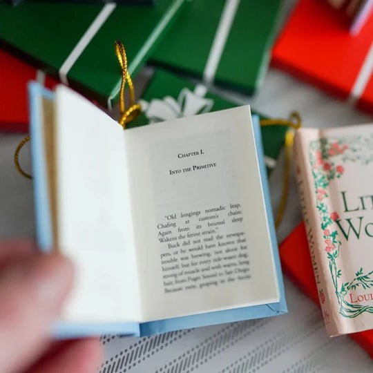 Mini Book Ornament Advent
